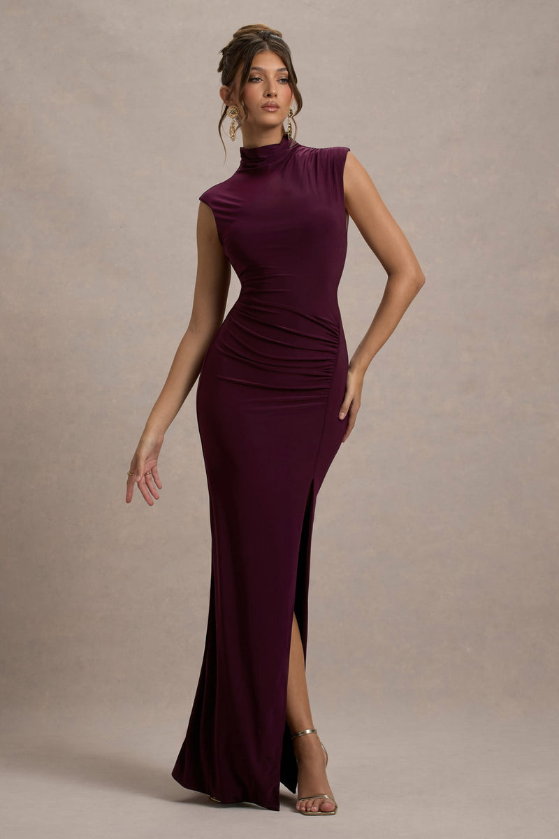 Lanetta | Vestido largo color ciruela de cuello alto fruncido con abertura