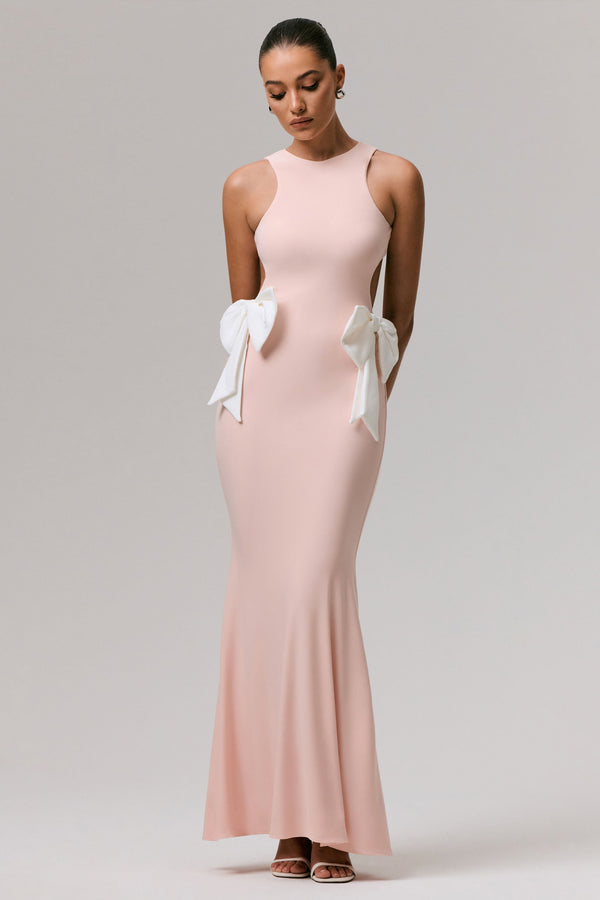 A tu lado | Vestido largo rosa con aberturas y lazos