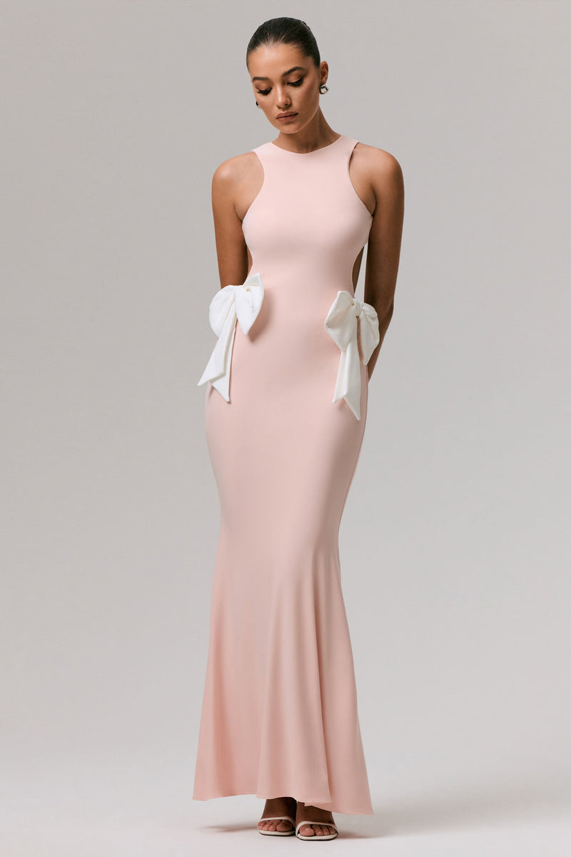 A tu lado | Vestido largo rosa con aberturas y lazos