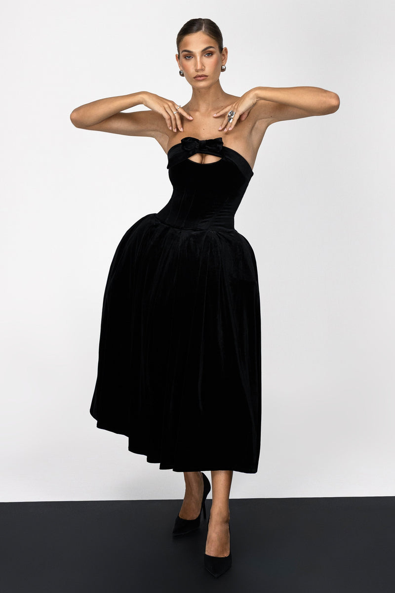 Hepburn | Vestido midi negro de terciopelo palabra de honor con lazo