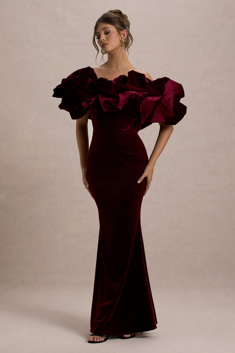 Cecily | Vestido largo de terciopelo color burdeos con escote Bardot y ribete de volantes de terciopelo