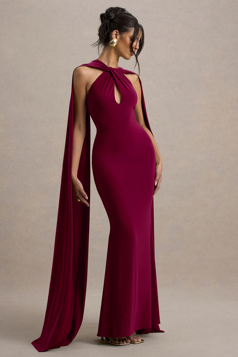 Rhoda | Vestido maxi tipo capa con cuello halter y detalle retorcido color burdeos