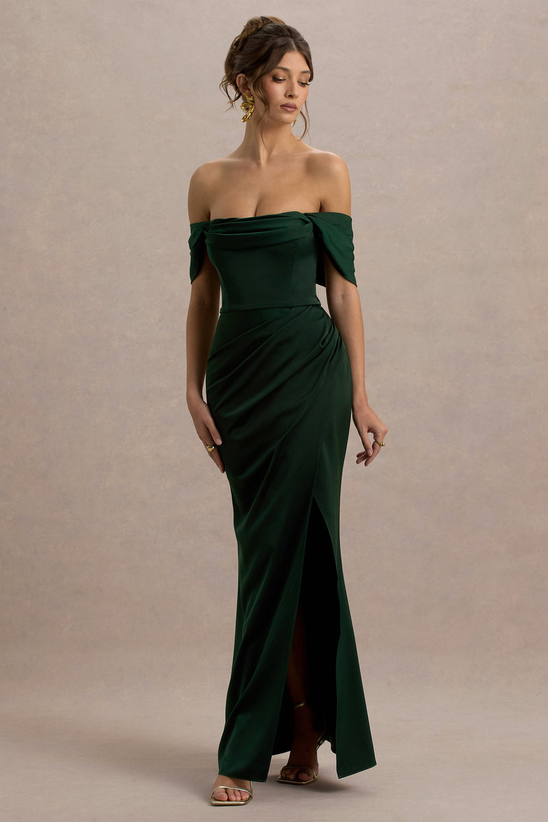 Annie | Vestido maxi satinado verde botella con escote bardot y falda cruzada con abertura