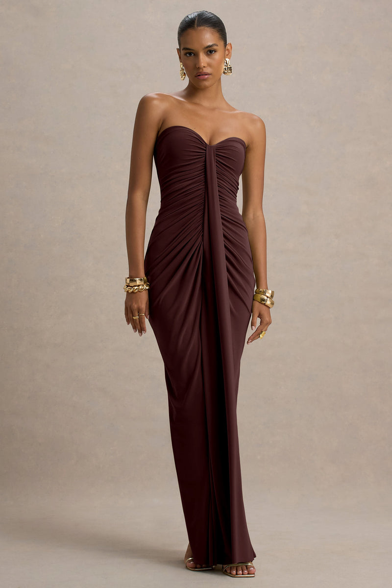 Ali | Vestido largo cruzado marrón cálido con escote corazón y fruncido