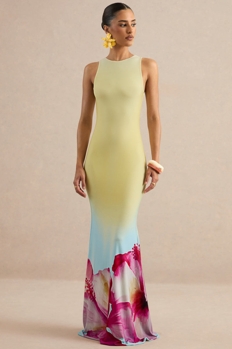 Marlo | Vestido largo amarillo con estampado de lirios en degradado