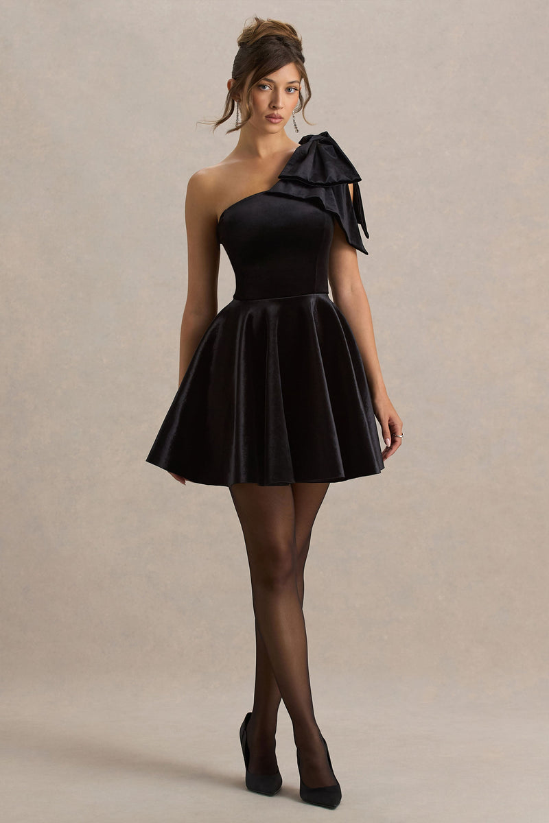 Keeley | Vestido mini de terciopelo negro con escote asimétrico y detalle de lazo