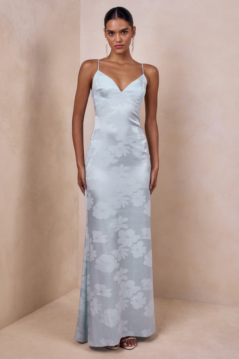 Carelle | Vestido largo de satén azul empolvado con escote pronunciado y cintura baja asimétrica
