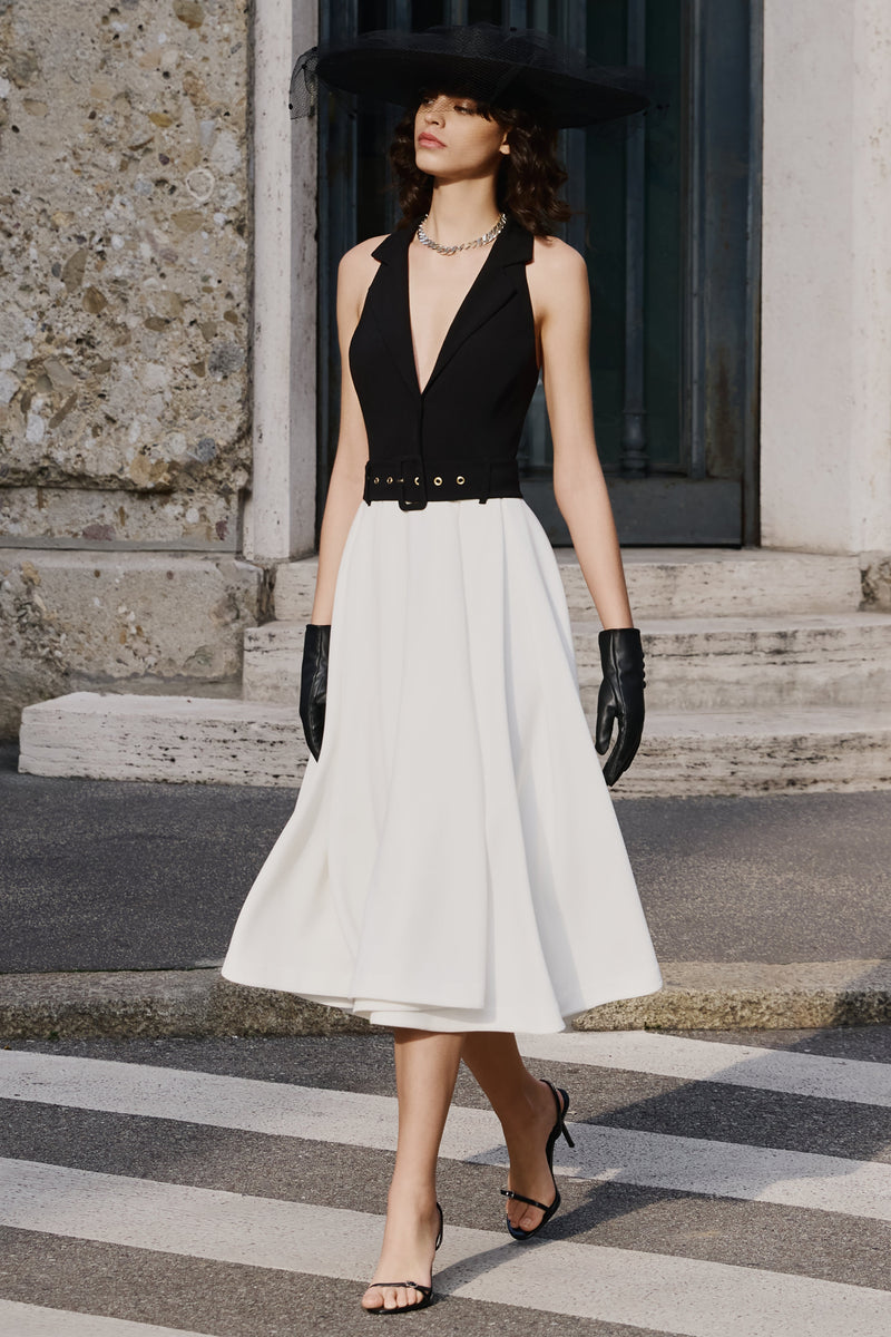 Alessa | Vestido midi entallado con escote profundo en blanco y negro