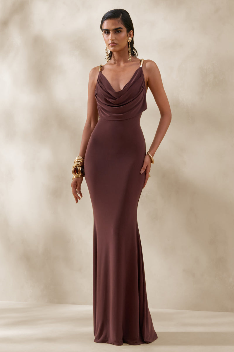 Iridessa | Vestido largo marrón con escote pronunciado
