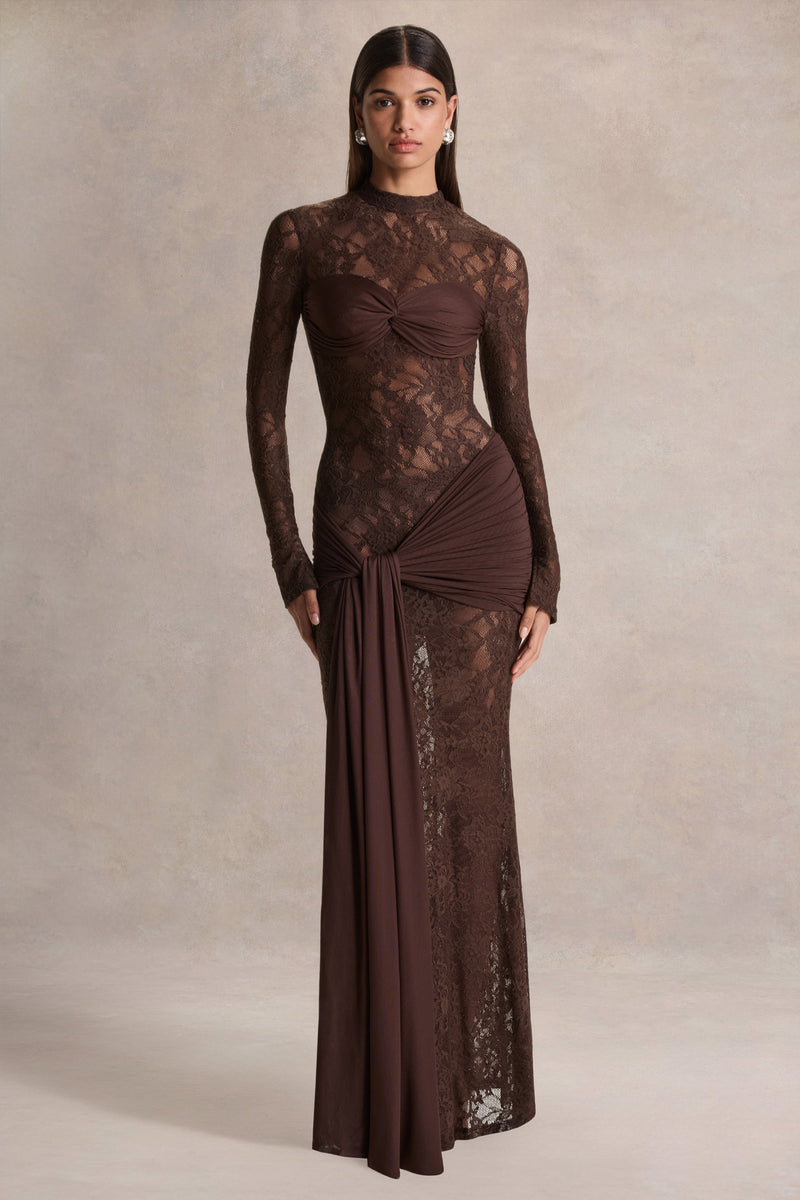 Akira | Vestido largo marrón de encaje con detalle de fajín