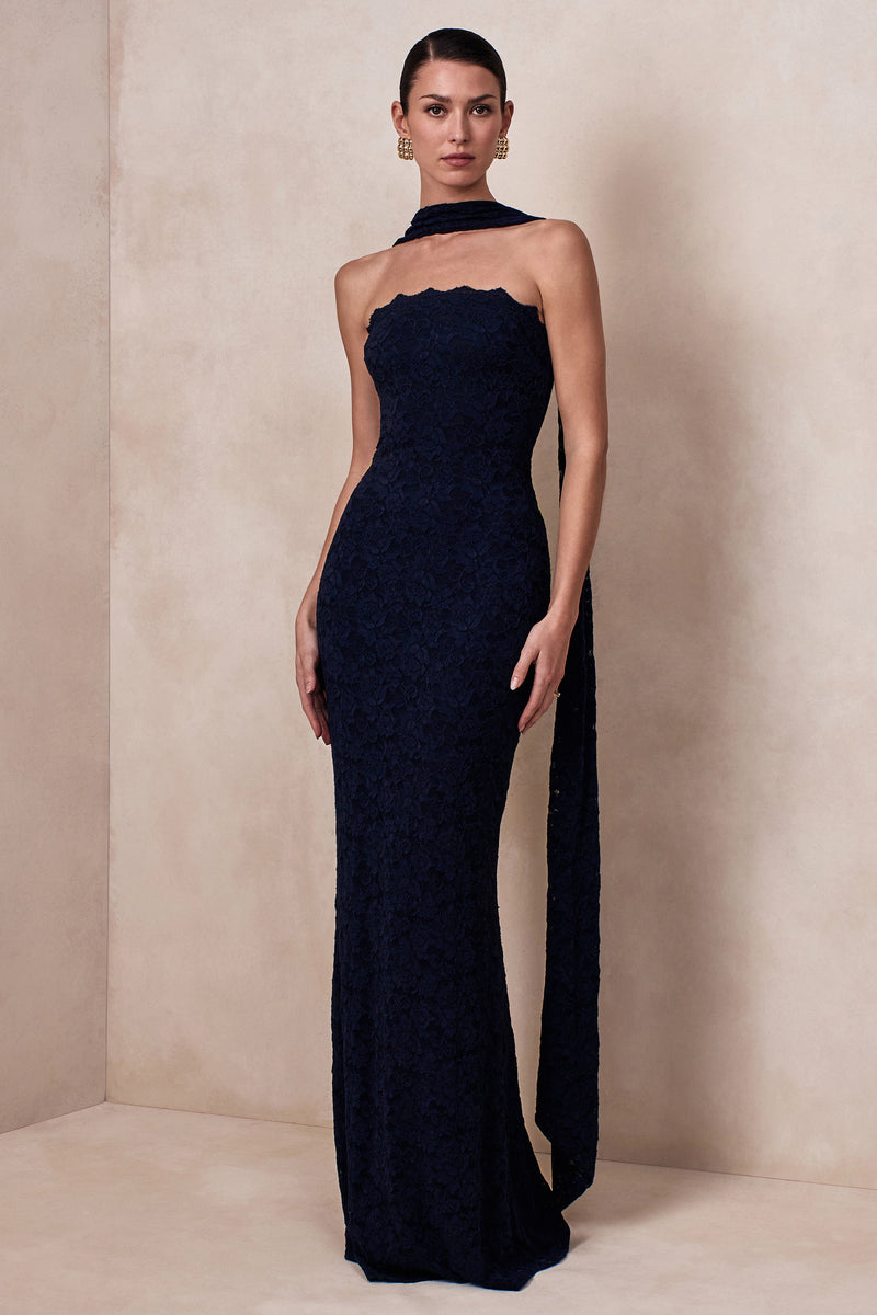 Massima | Vestido maxi de encaje azul marino estilo bandeau con detalle de pañuelo