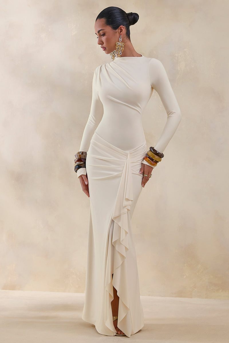Karessa | Vestido largo color crema de cuello alto, con detalles fruncidos y abertura delantera alta