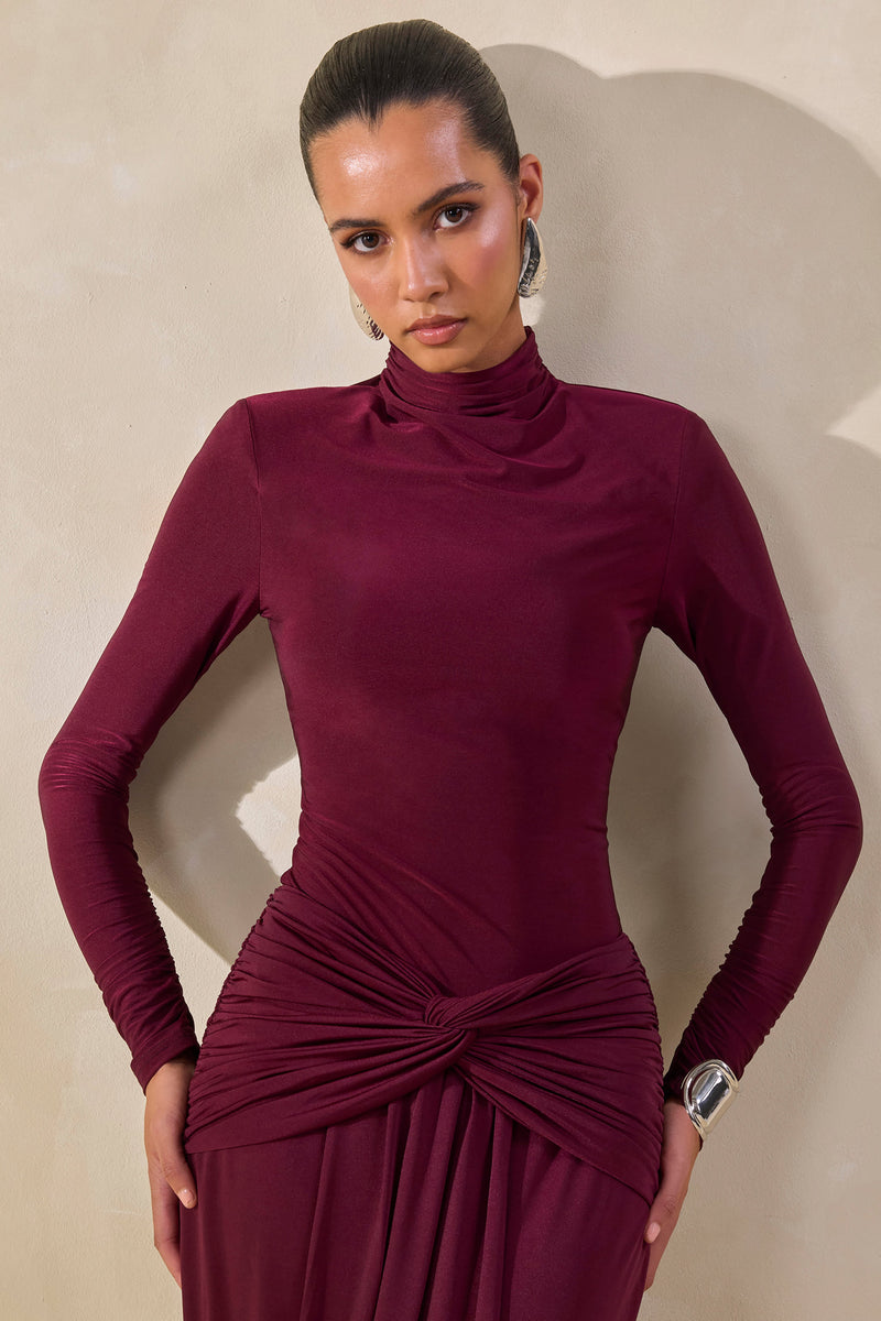 Lyanna | Body tanga burdeos con cuello alto