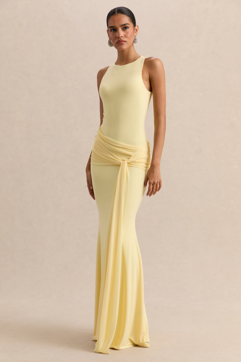 Mirene | Vestido maxi color limón con cuello redondo, detalles fruncidos y fajín