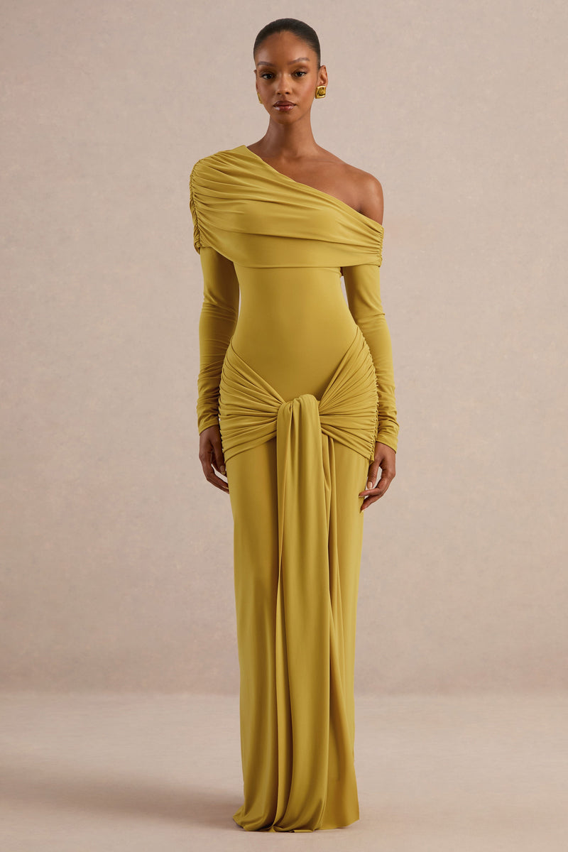 Avonlea | Vestido largo color mostaza con cuello asimétrico y detalles fruncidos